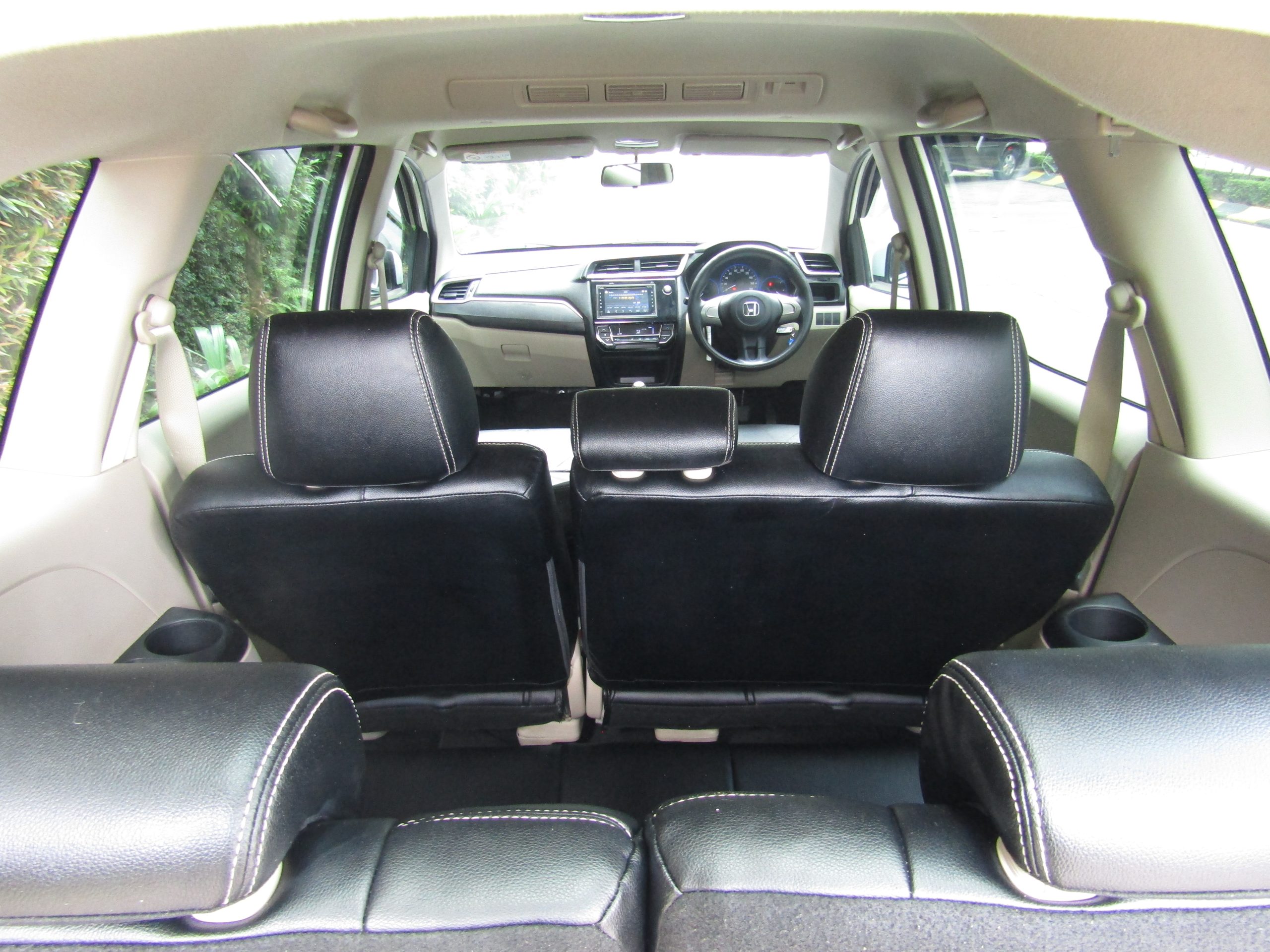 Mobilio E MT 2017 DP 5 Juta