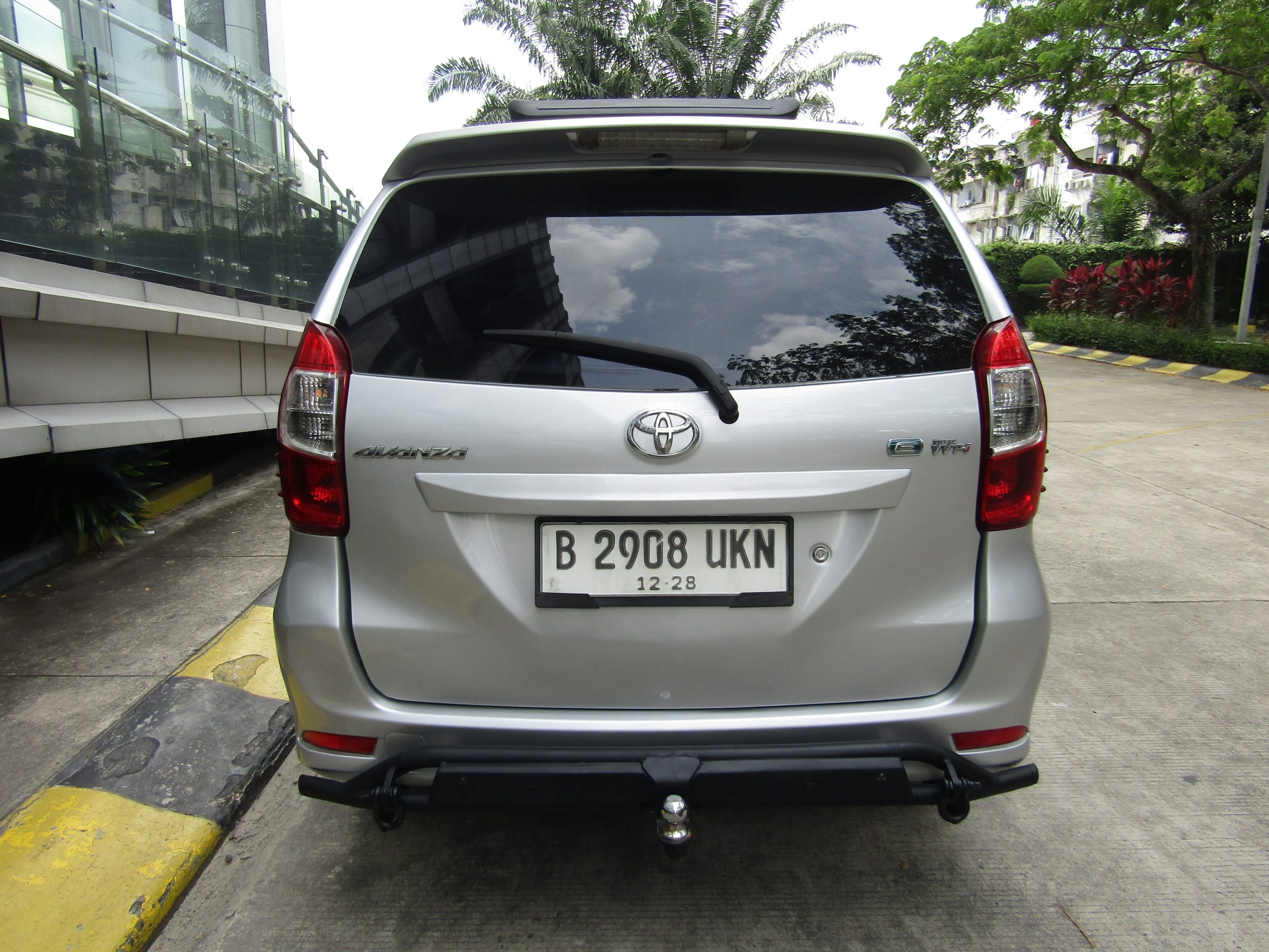 Avanza E MT 2018 DP 5 Juta
