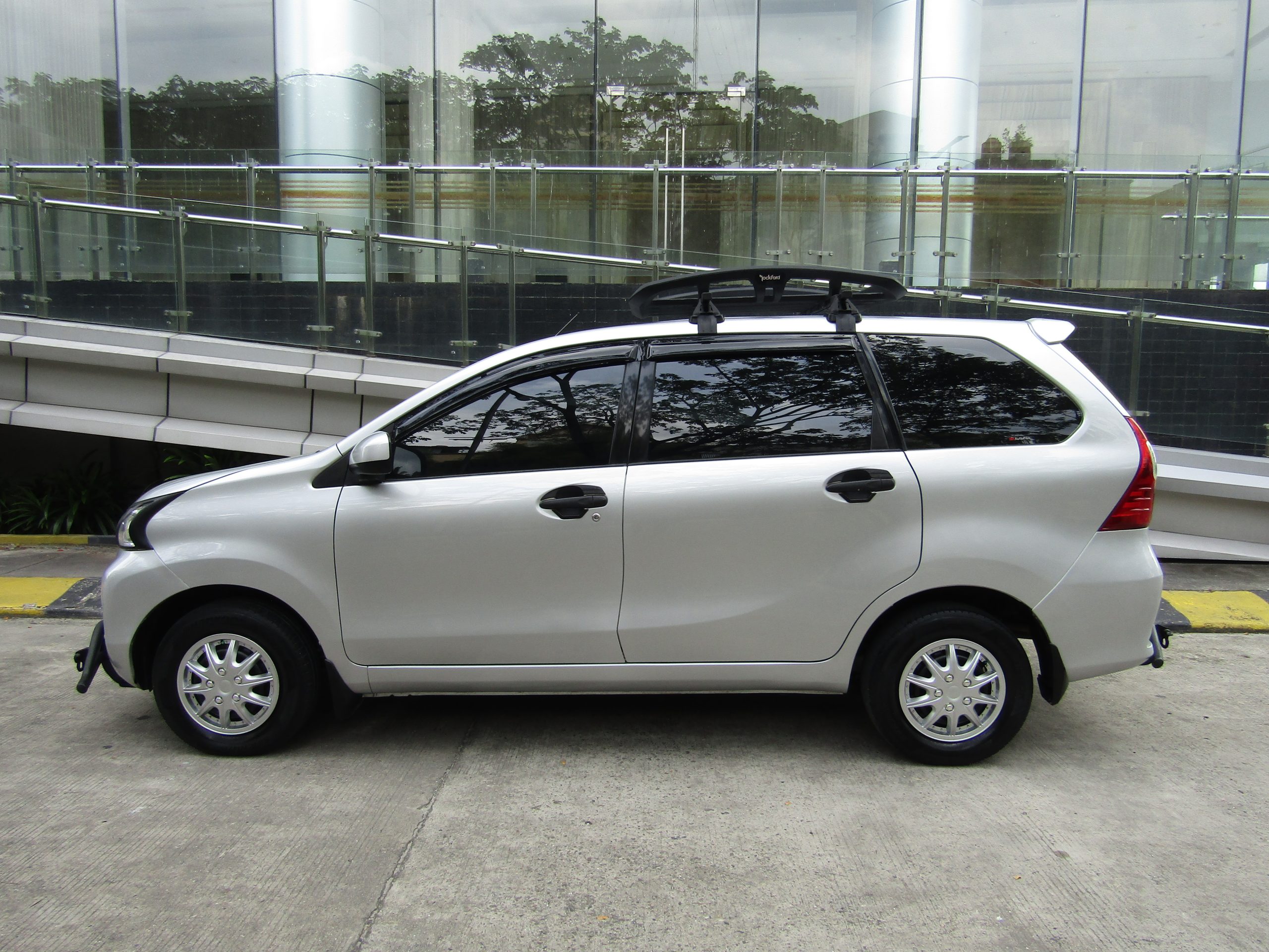 Avanza E MT 2018 DP 5 Juta