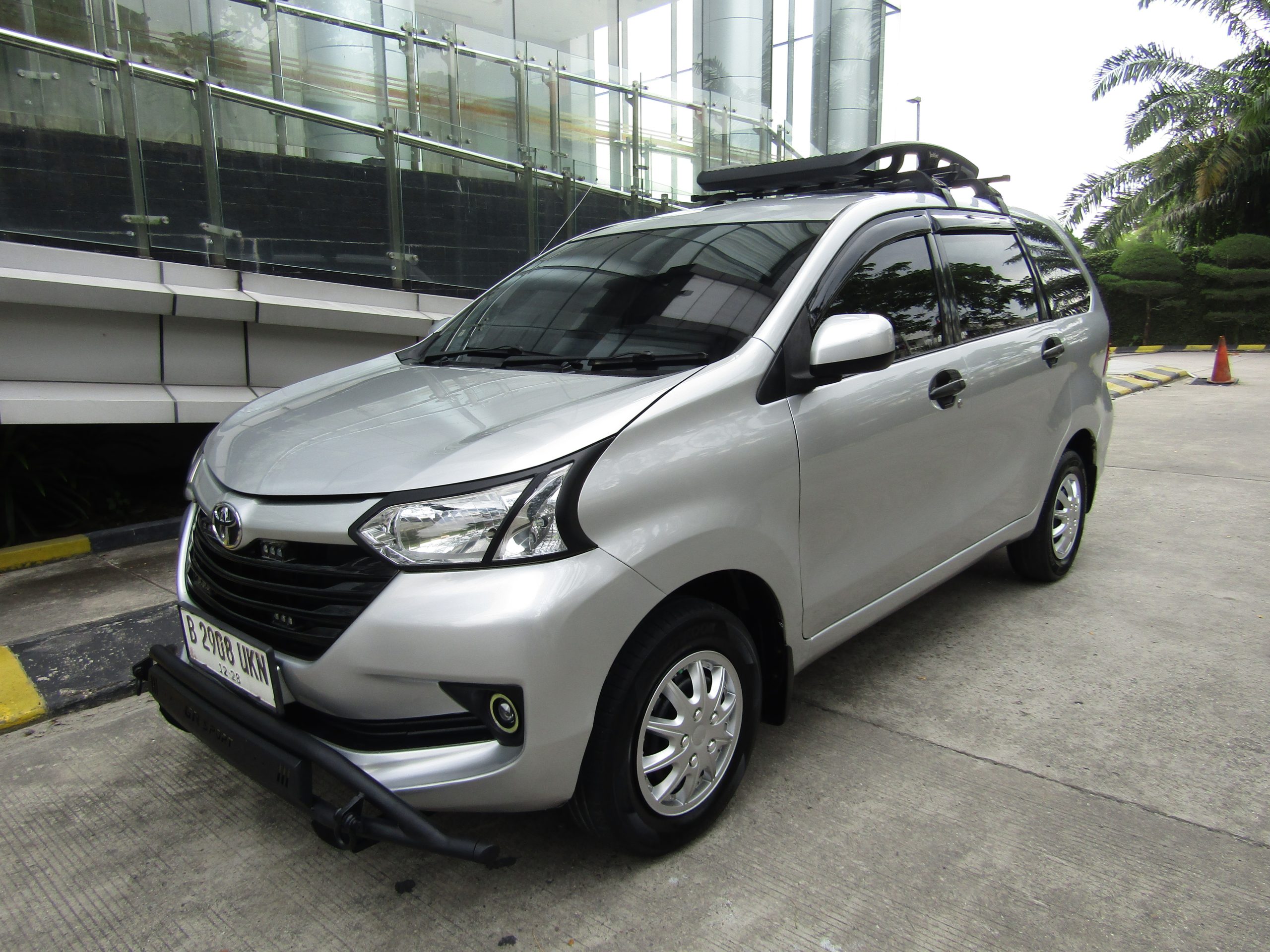 Avanza E MT 2018 DP 5 Juta