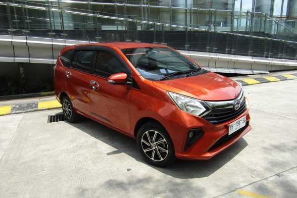 Sigra R MT 2022 DP 5 Juta