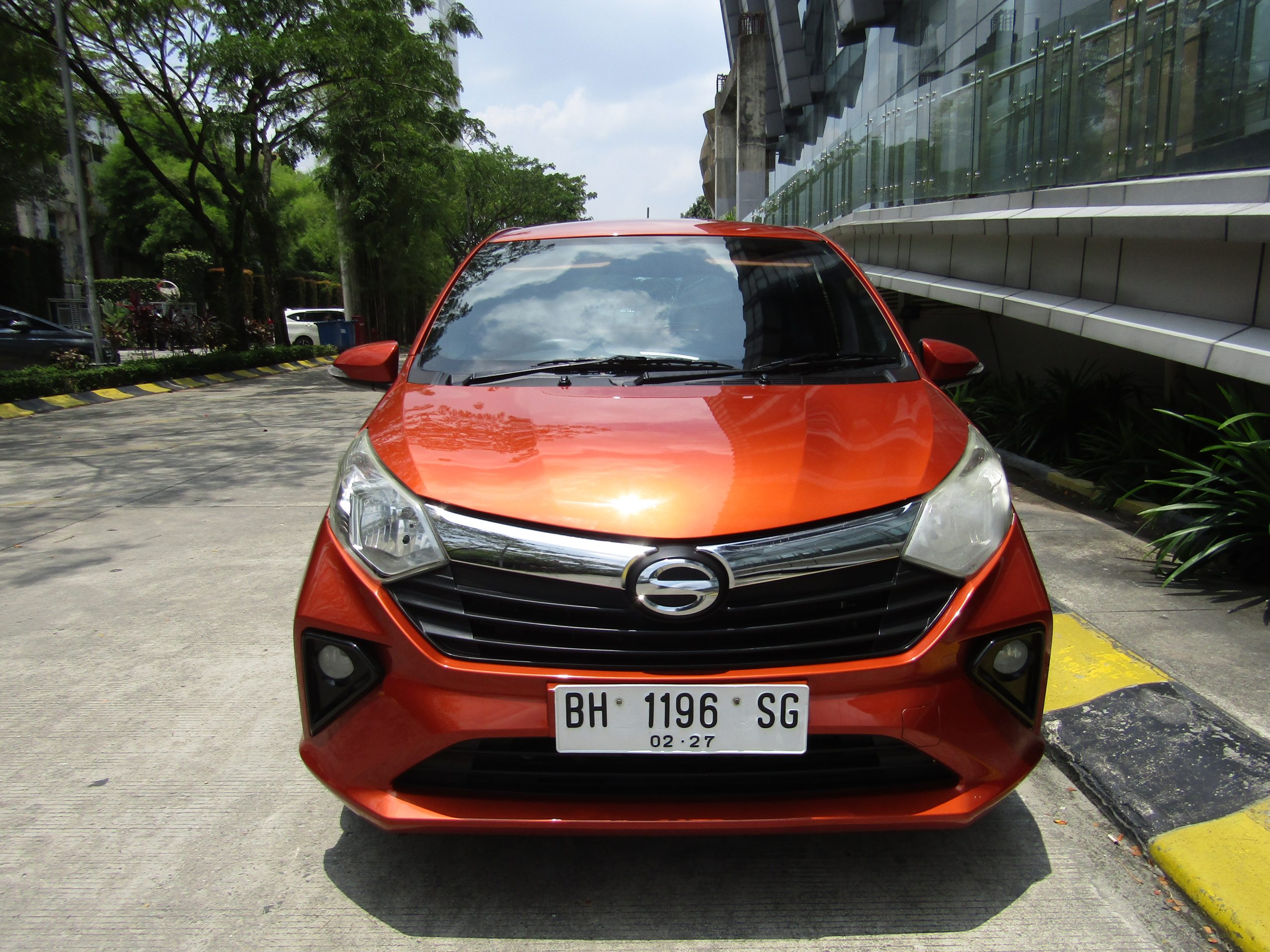 Sigra R MT 2022 DP 5 Juta