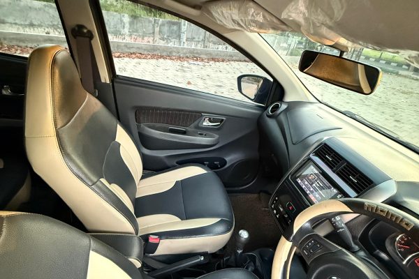Ayla R MT 2022 DP 3 Juta, Mobil Murah Pekanbaru